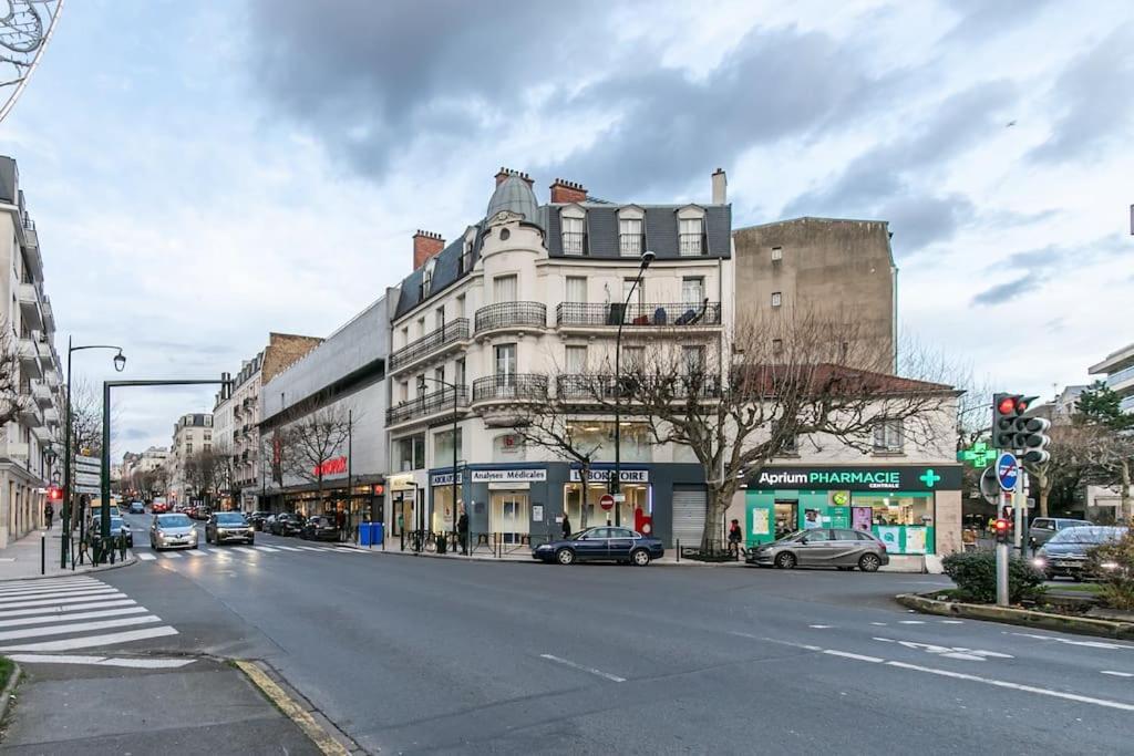 Mba Splendide Appart - Le Raincy - Banlieue Paris วิลล์มงบ์ ภายนอก รูปภาพ